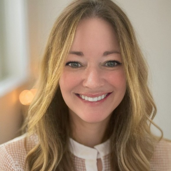 Meet your Posher, Becki - Picture 1 of 1